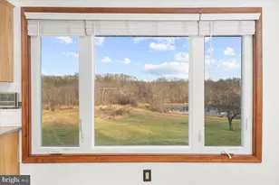 988 N Hoch Rd, Danielsville, PA 18038 - Photo 8