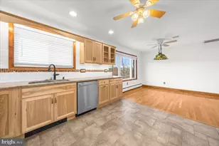 988 N Hoch Rd, Danielsville, PA 18038 - Photo 6