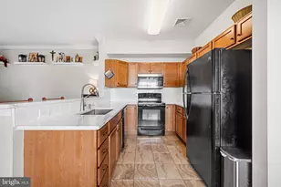 1537 Crest Park Ct, Bethlehem, PA 18015 - Photo 10