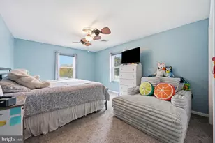 1482 N Pine St, Pen Argyl, PA 18072 - Photo 26