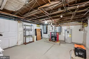 1482 N Pine St, Pen Argyl, PA 18072 - Photo 28