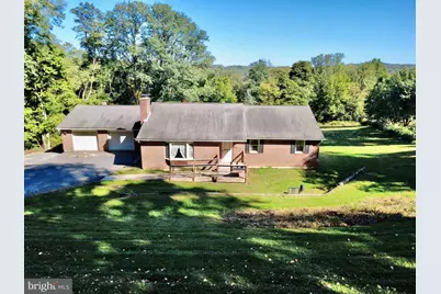 2507 Alpine Drive, Hellertown, PA 18055 - Photo 2