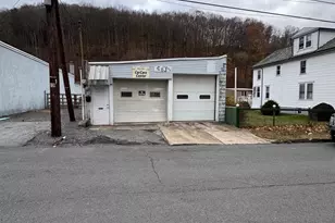 460 South Shamokin, Shamokin, PA 17872 - Photo 2