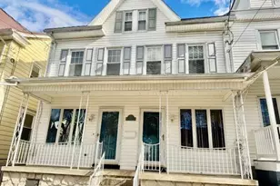 329 S Maple St, Mount Carmel, PA 17851 - Photo 2