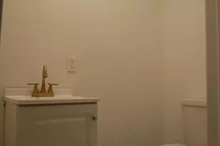 903 W Spruce St, Coal Township, PA 17866 - Photo 18