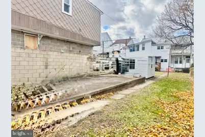 331 S Maple Street, Mount Carmel, PA 17851 - Photo 12