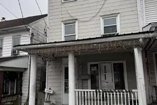 1104 W Walnut St, Coal Township, PA 17866 - Photo 2