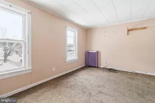 838 W Pine St, Coal Township, PA 17866 - Photo 24