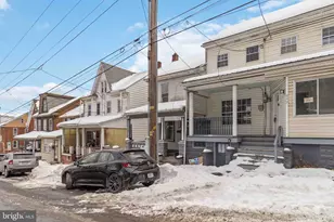 838 W Pine St, Coal Township, PA 17866 - Photo 2