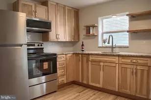 107 17th St, Coal Township, PA 17866 - Photo 4