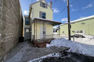 314 W Olive St, Mount Carmel, PA 17851 - Photo 2