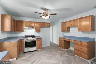 303 S River Ave, Sunbury, PA 17801 - Photo 16