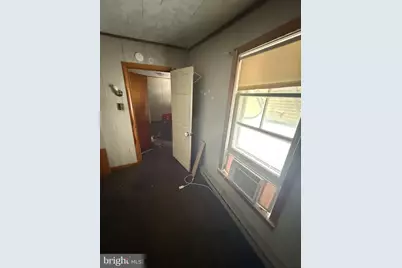 303 W 2nd Street, Mt Carmel, PA 17851 - Photo 4