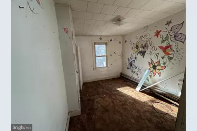 1030 W Lynn Street, Coal Township, PA 17866 - Photo 10