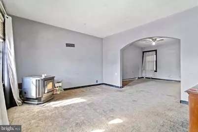 11 W Commerce Street, Shamokin, PA 17872 - Photo 6