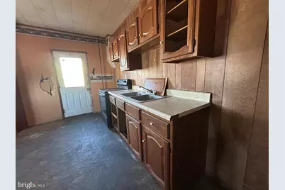 123 W Montgomery Street, Shamokin, PA 17872 - Photo 8