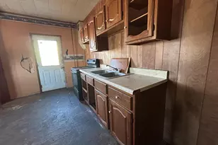 123 W Montgomery St, Shamokin, PA 17872 - Photo 8