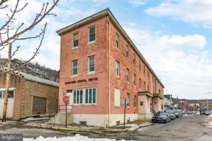 235 W Commerce St, Shamokin, PA 17872 - Photo 6