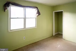 704 Bear Valley Ave, Shamokin, PA 17872 - Photo 14