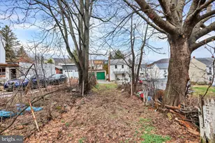 1143 W Pine St, Coal Township, PA 17866 - Photo 20