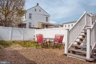 507 W Olive St, Mount Carmel, PA 17851 - Photo 6