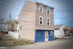 507 W Olive St, Mount Carmel, PA 17851 - Photo 8