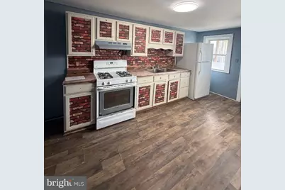 316 S Maple St, Mt Carmel, PA 17851 - Photo 6