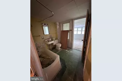 228 E 7th Street, Mount Carmel, PA 17851 - Photo 34