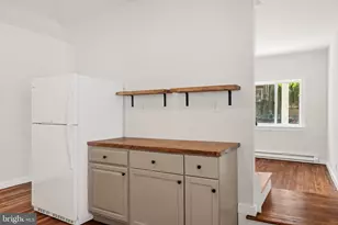335 W 6th St, Mount Carmel, PA 17851 - Photo 4