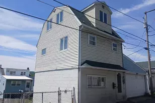 1548 W Independence St, Coal Township, PA 17866 - Photo 16
