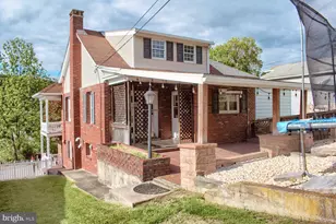 1550 Mulberry Street W, Coal Township, PA 17866 - Photo 2