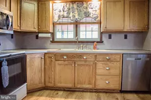 1550 Mulberry Street W, Coal Township, PA 17866 - Photo 8