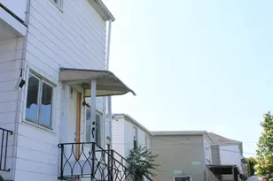 148 N Locust St, Mount Carmel, PA 17851 - Photo 2