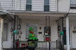 812 W 5th St, Mount Carmel, PA 17851 - Photo 2