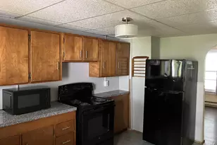 918 W Wood St, Coal Township, PA 17866 - Photo 6