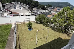 400 S Market St, Shamokin, PA 17872 - Photo 16
