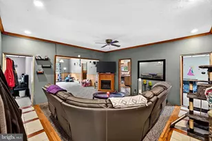 17 Center St, Coal Township, PA 17866 - Photo 12
