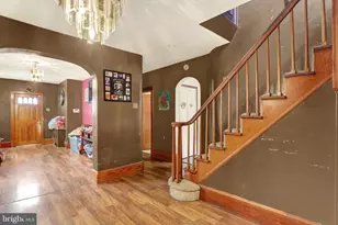 1048 Pine St, Kulpmont, PA 17834 - Photo 8
