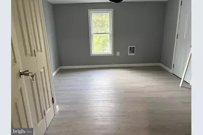 21 S Locust Street, Mount Carmel, PA 17851 - Photo 10