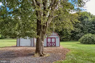 1044 Trevorton Rd, Coal Twp, PA 17866 - Photo 14