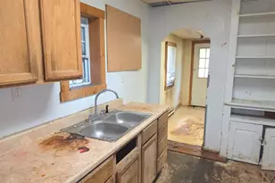306 S 5th St, Shamokin, PA 17872 - Photo 2