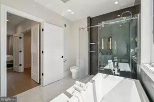 2006 Renaissance Walk, Philadelphia, PA 19145 - Photo 54