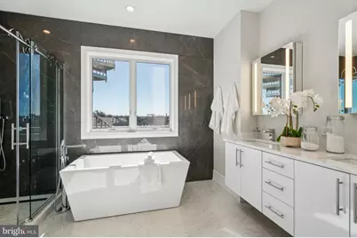 2006 Renaissance Walk, Philadelphia, PA 19145 - Photo 52