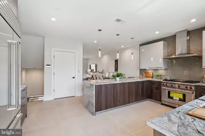 2006 Renaissance Walk, Philadelphia, PA 19145 - Photo 18