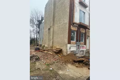 1825 N Van Pelt Street, Philadelphia, PA 19121 - Photo 2