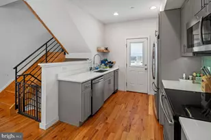 1719 Erdman St, Philadelphia, PA 19130 - Photo 4