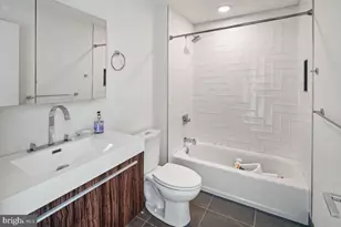 1719 Erdman St, Philadelphia, PA 19130 - Photo 12