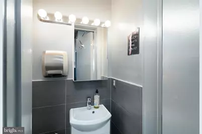 2337 S 13th Street, Philadelphia, PA 19148 - Photo 16