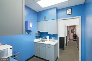 2337 S 13th St, Philadelphia, PA 19148 - Photo 8