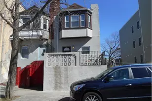 1647 N Marshall St, Philadelphia, PA 19122 - Photo 1